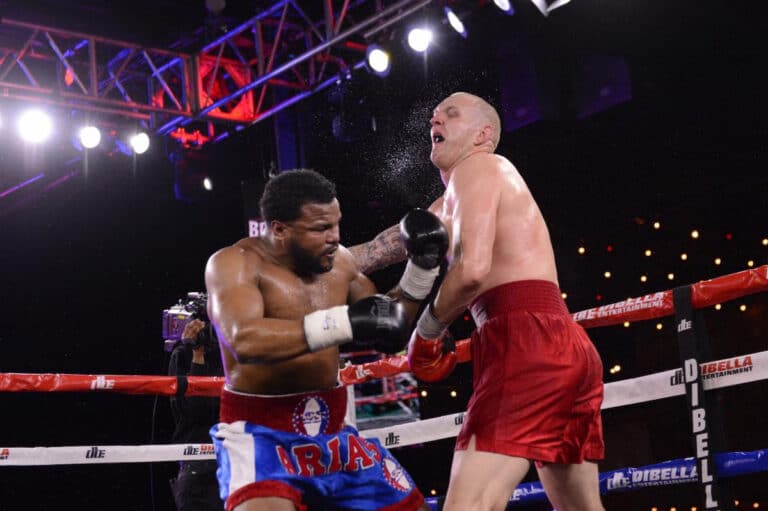 George Arias And Skylar Lacy Battle To Exciting Draw On Broadway Boxing - Boxing Image